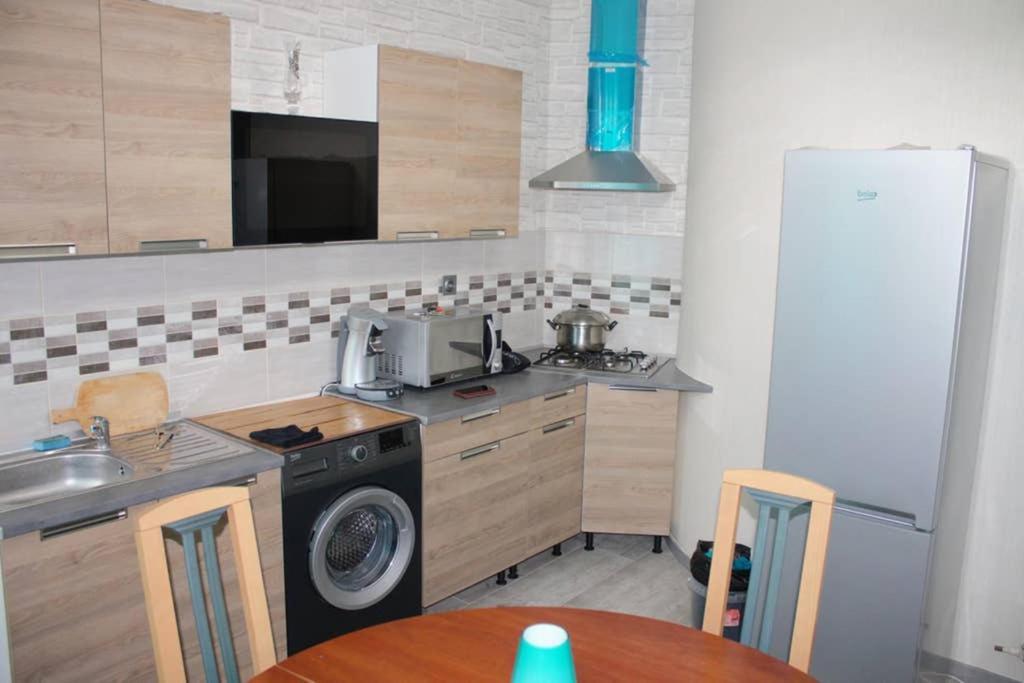 Bel Petit Appartement Charleville-Mézières 外观 照片
